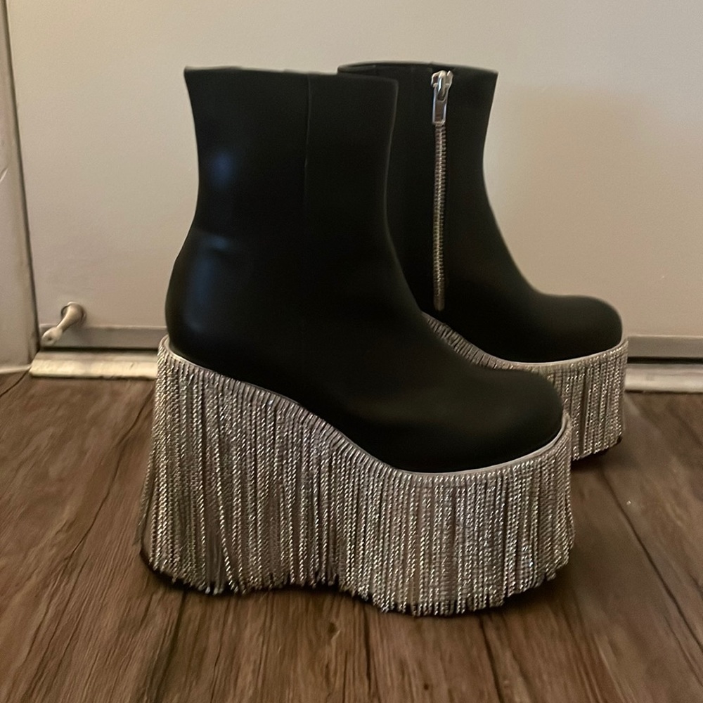 Rhinestone platform shoe